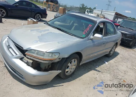 2001 Honda Accord 2.3 Ex из США, поврежденный, VIN 1HGCG56681A090075